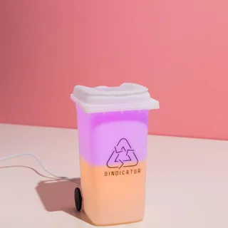 Bindicator lamp on a kitchen shelf